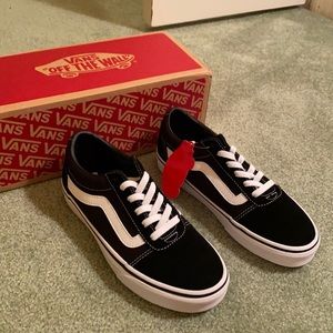 Vans size 7 never worn